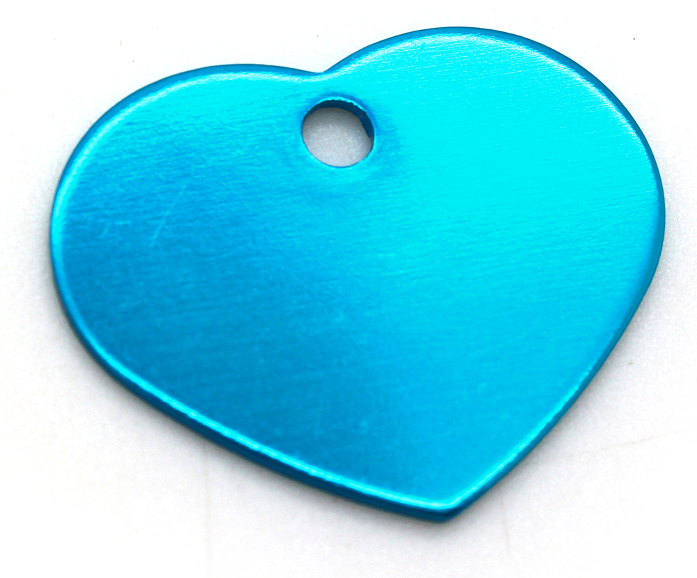 Pingente Coracao Em Aluminio Azul Claro Gravacao Nome E Telefone Pet Elegante Fundo azul claro com corações. pet elegante